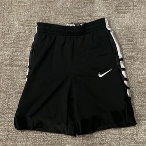 Boys Nike elite shorts